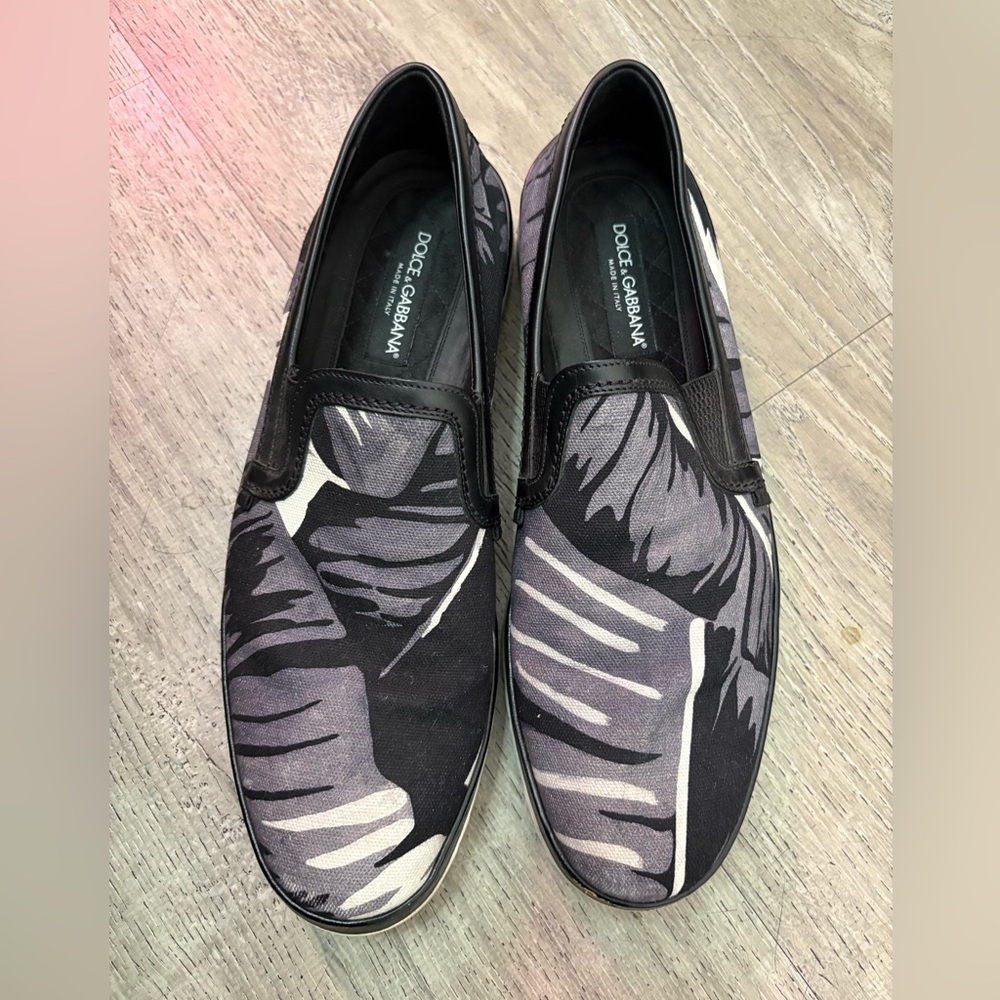 DOLCE & GABBANA, MEN’S SLIP-ON CANVAS SNEAKERS SIZE 11